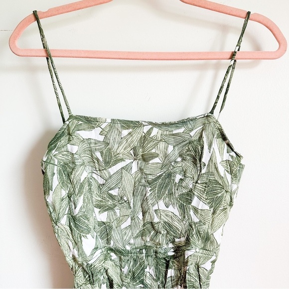 Obey Tropique Tie Back Green Leaf Print Satin Romper sz 26 XXS - Picture 9 of 15